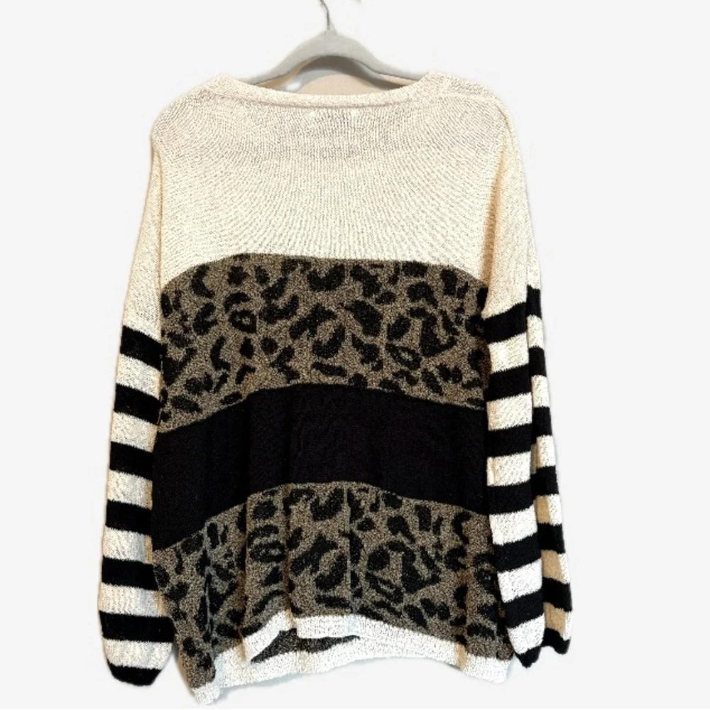 Pink Lily x Living My Best Style Animal Cat Print Pullover Sweater Size S - Picture 4 of 5